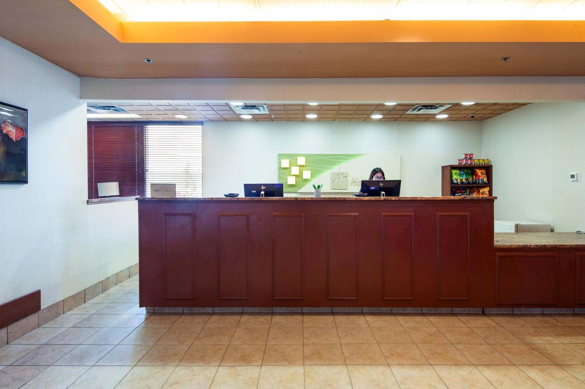 Holiday Inn Hinton By Ihg Extérieur photo